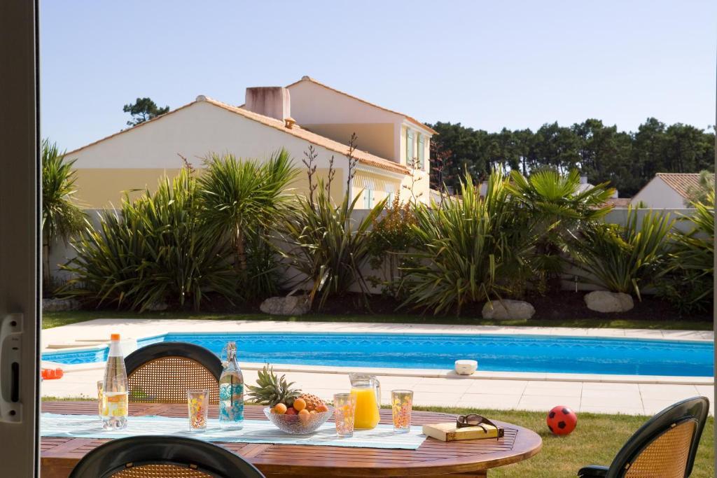 Madame Vacances Le Domaine De Vertmarines Saint-Jean-de-Monts Exterior photo